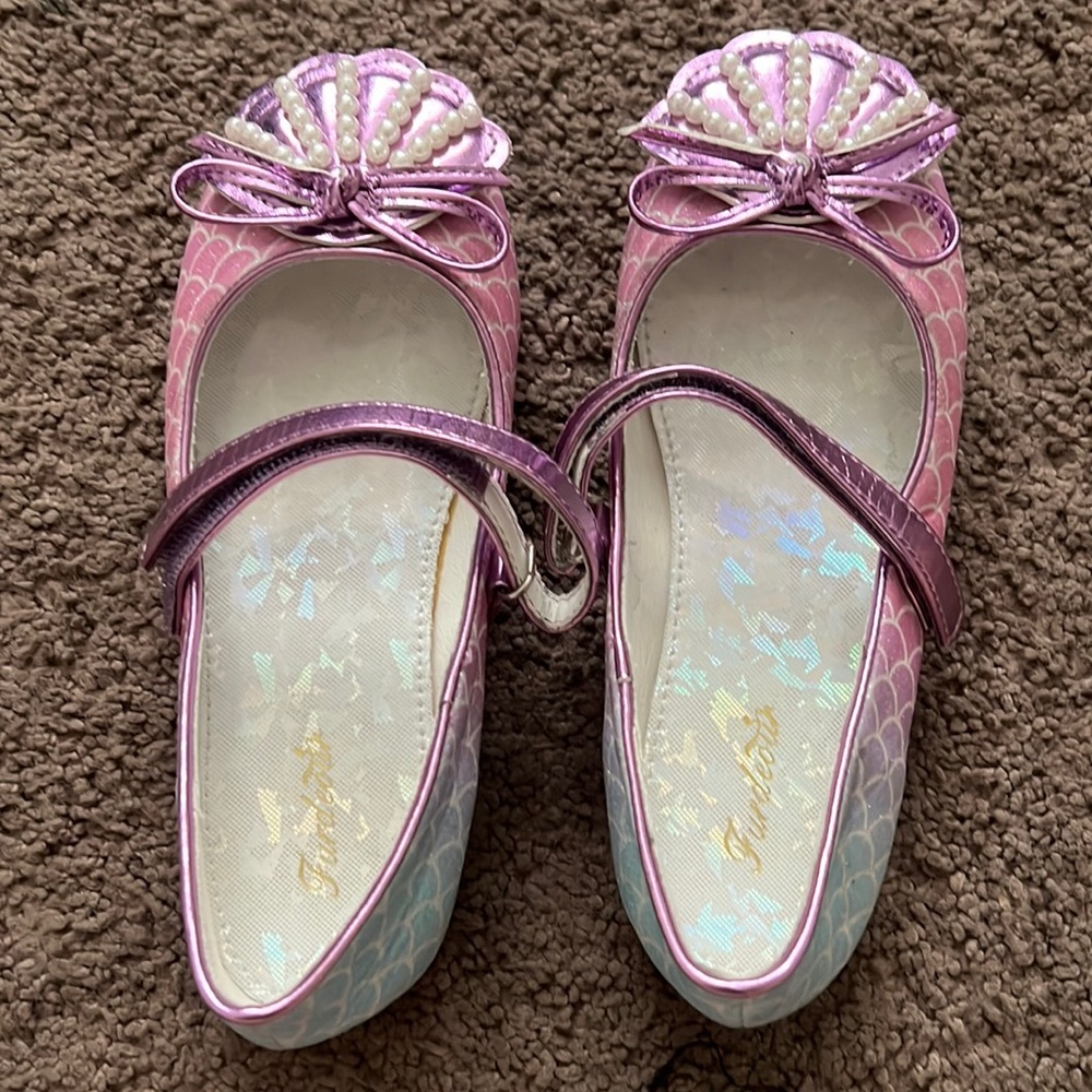 Little girl mermaid theme flats